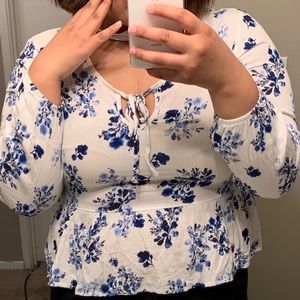 Kendall & Kylie floral blouse